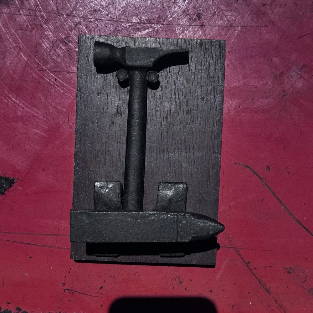Vintage Cast Iron Mini Anvil & Blacksmith Hammer Wall Plaque Rustic Decor